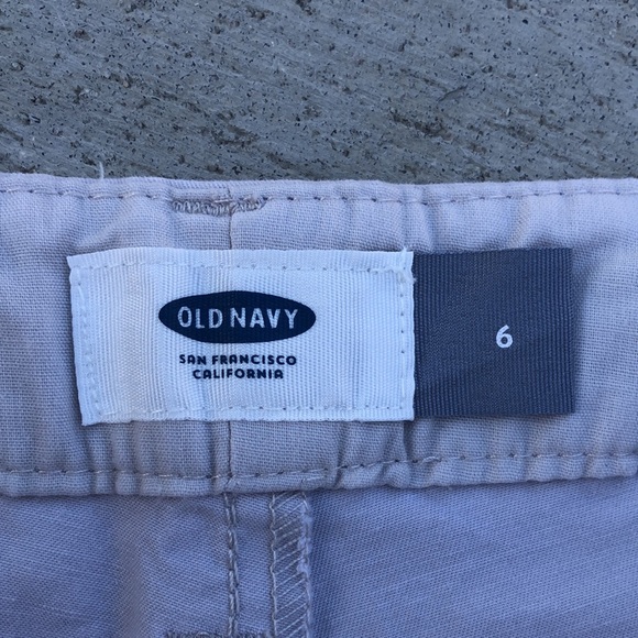Like new! - OLD NAVY Chino Shorts w/Stretch - Picture 2 of 4